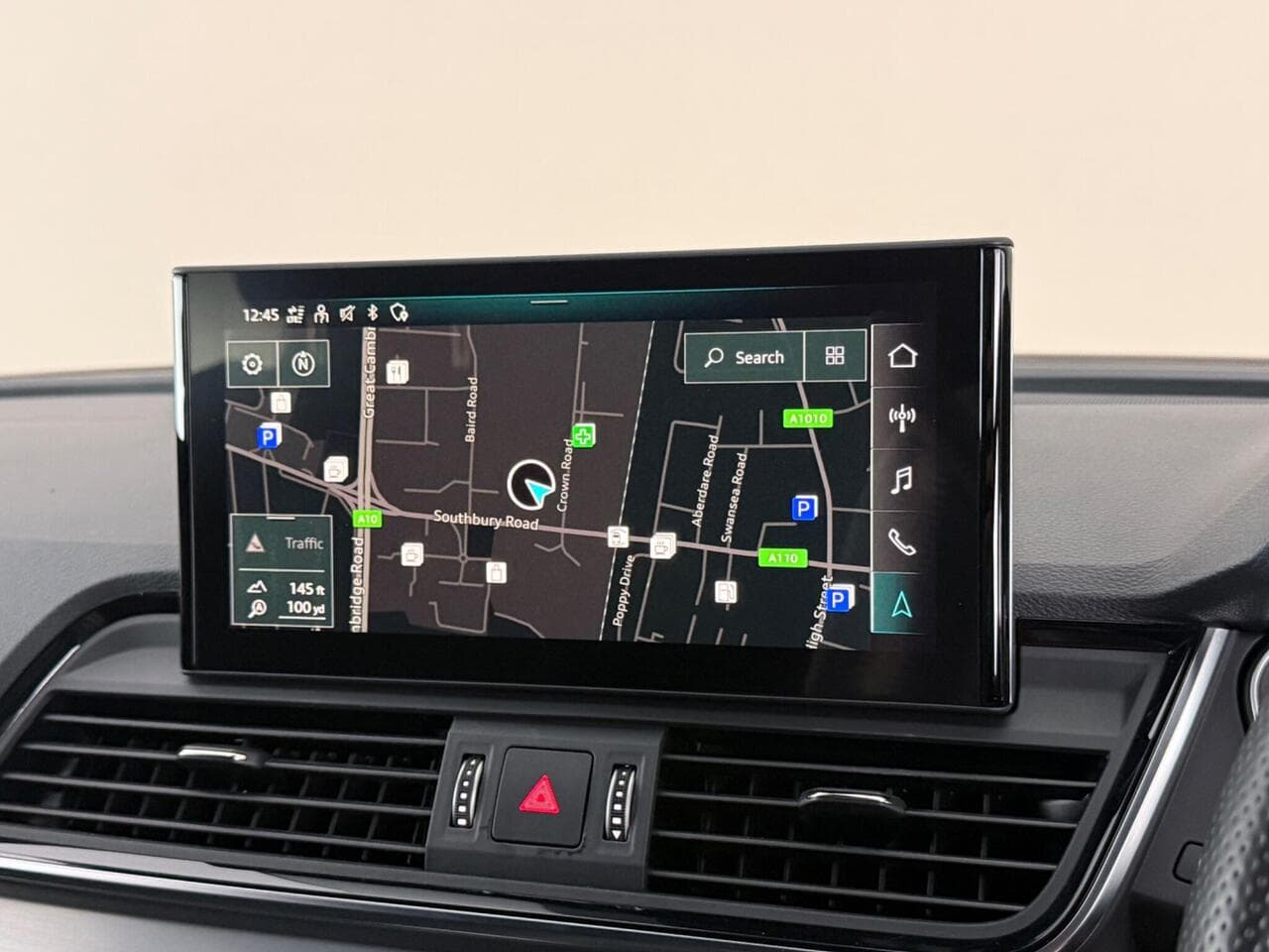 Audi Q5 thumbnail Infotainment System