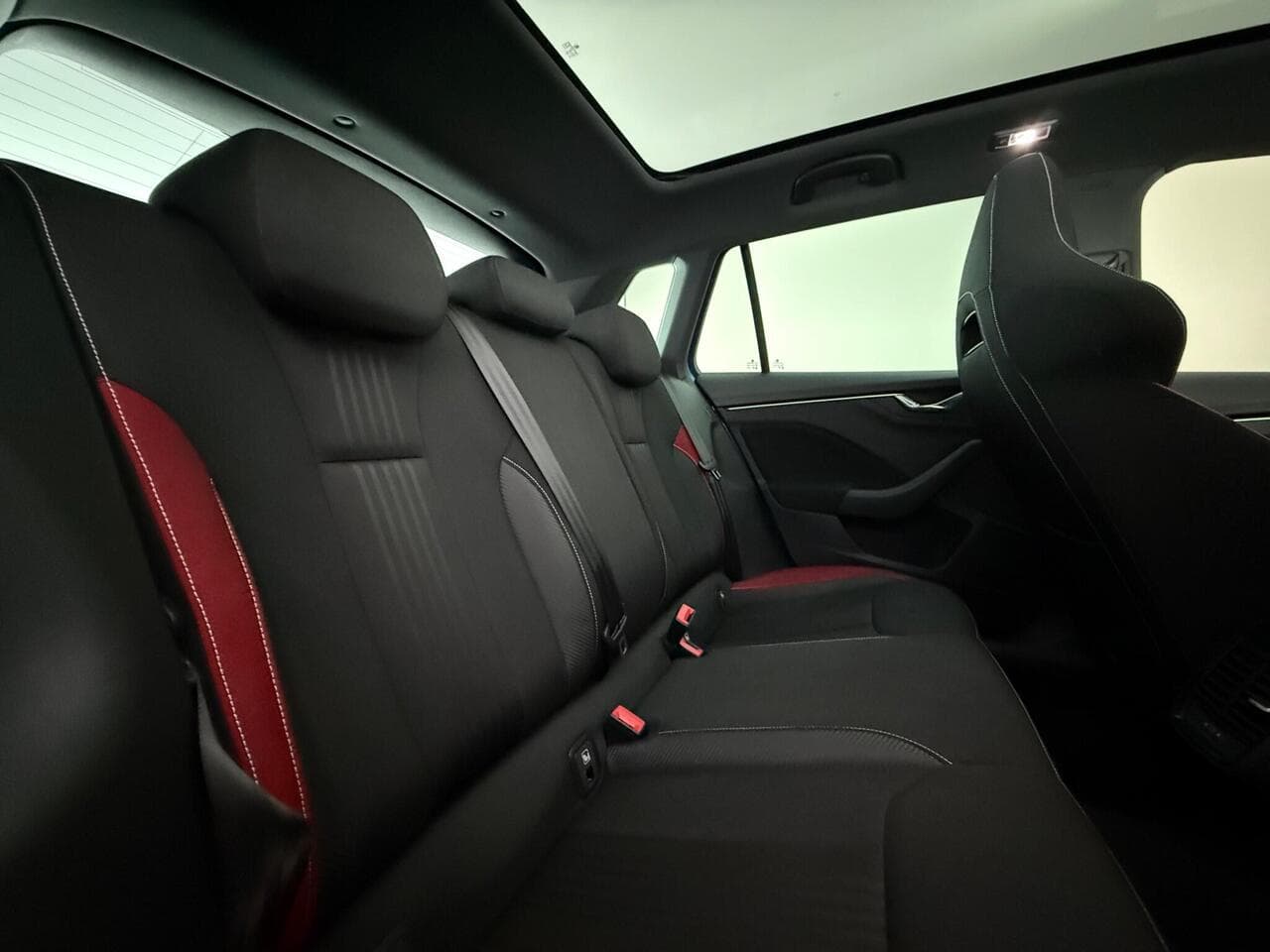 Skoda Kamiq thumbnail Seats Rear