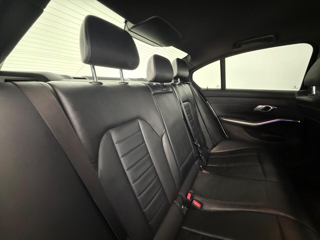 BMW 3 Series thumbnail Seats Rear