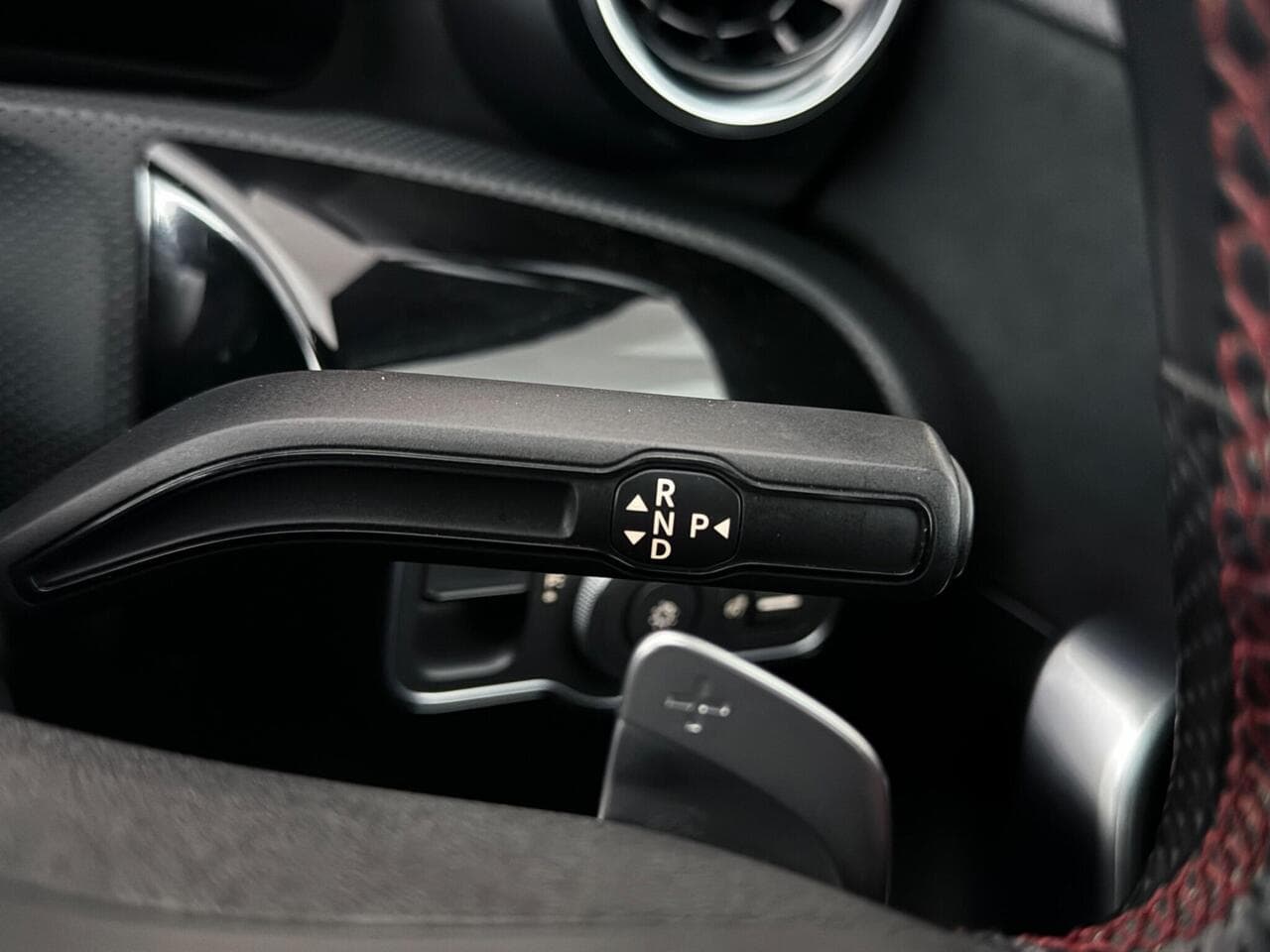 Mercedes-Benz A Class thumbnail Misc Controls