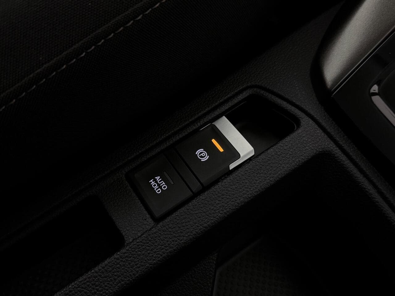 Volkswagen T-Roc thumbnail Misc Controls