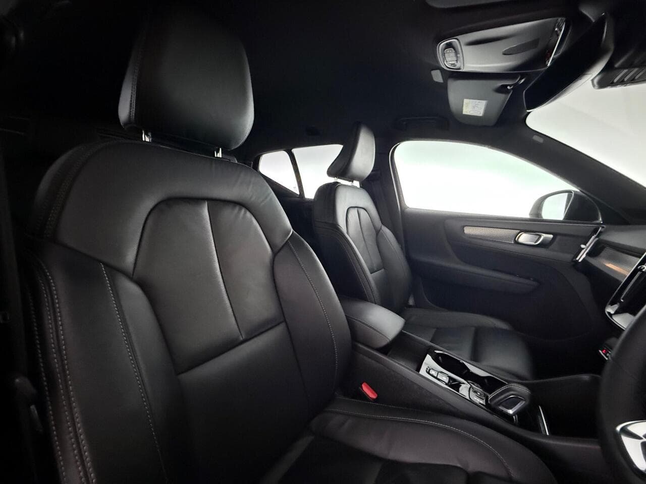 Volvo XC40 thumbnail Seat Driver