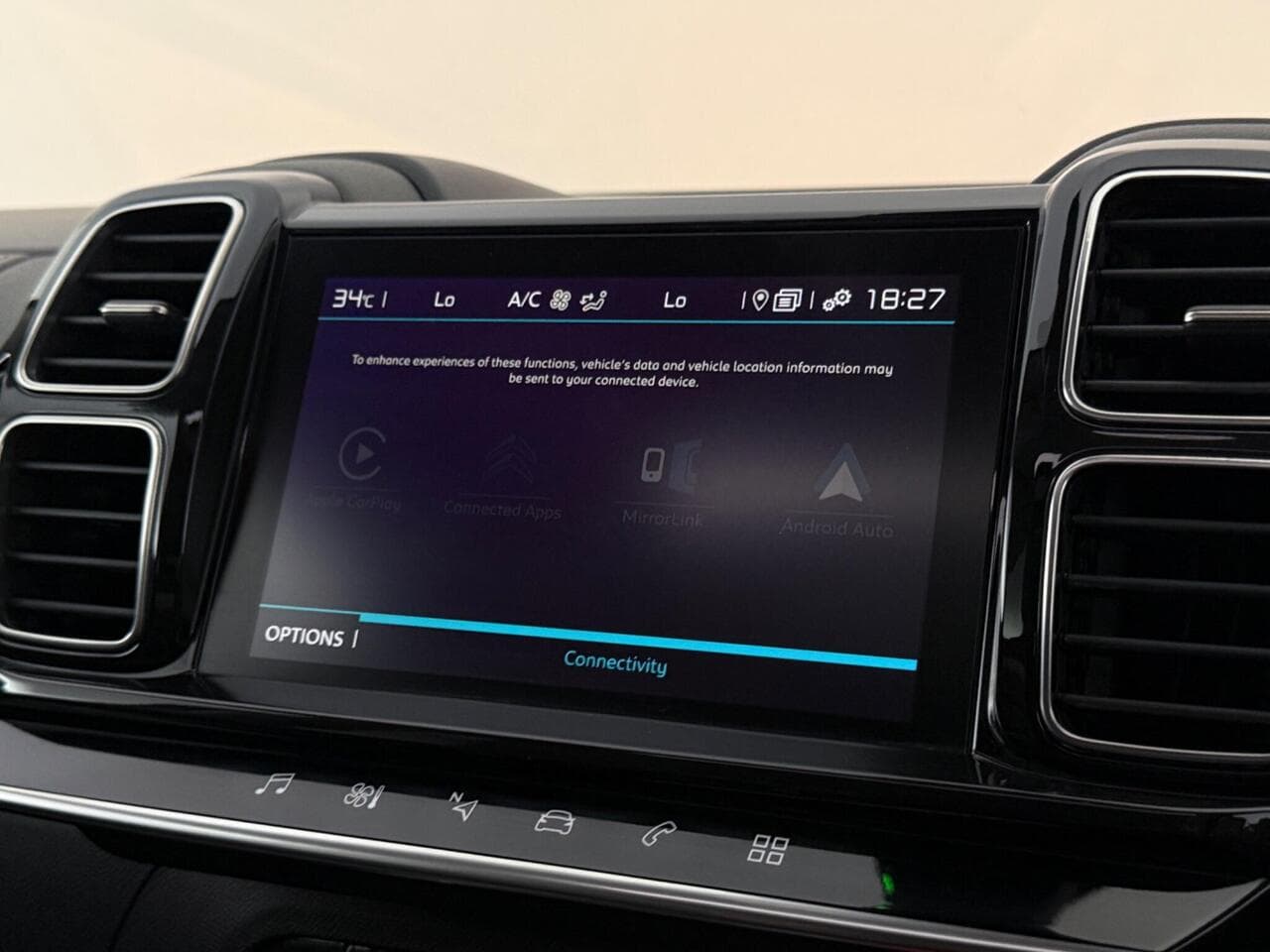 Citroen C5 Aircross thumbnail Infotainment System
