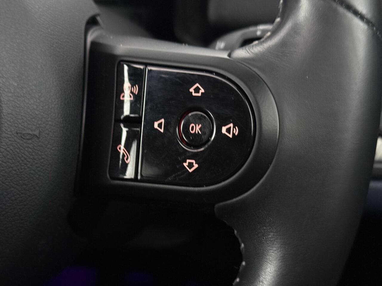 MINI Countryman thumbnail Misc Controls