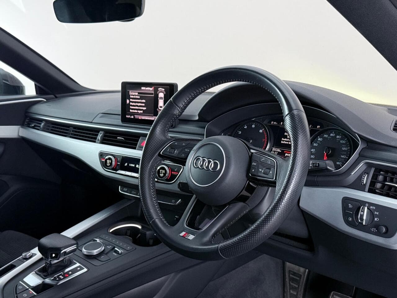 Audi A5 thumbnail Interior Front