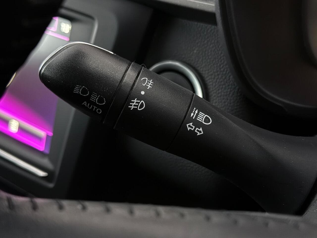 Renault Kadjar thumbnail Misc Controls