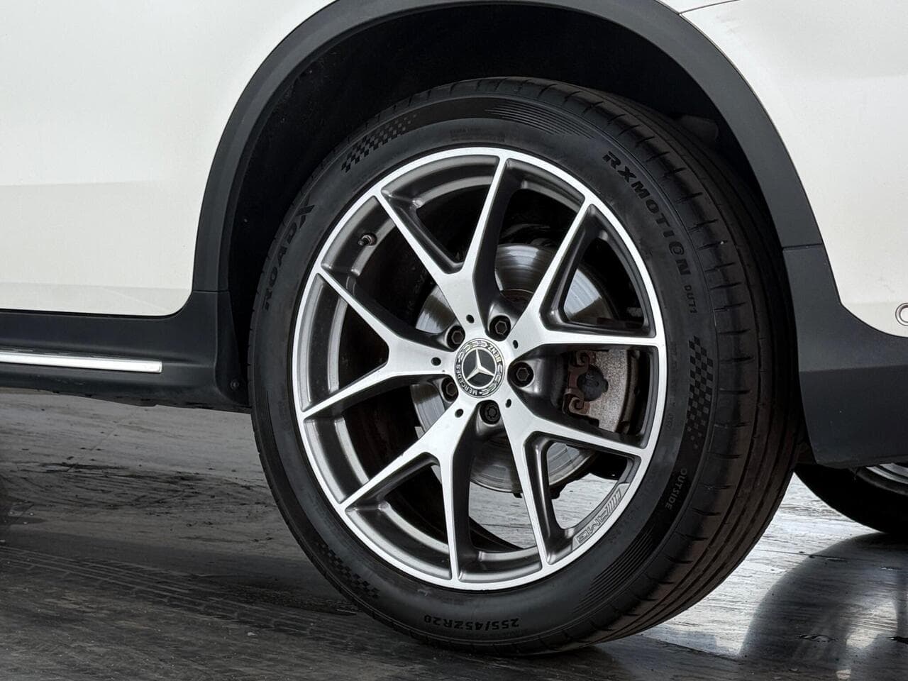 Mercedes-Benz GLC thumbnail Wheel