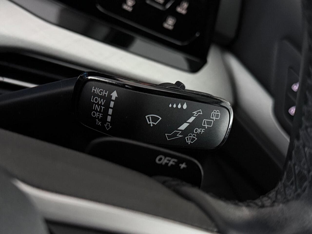 Volkswagen Golf thumbnail Misc Controls