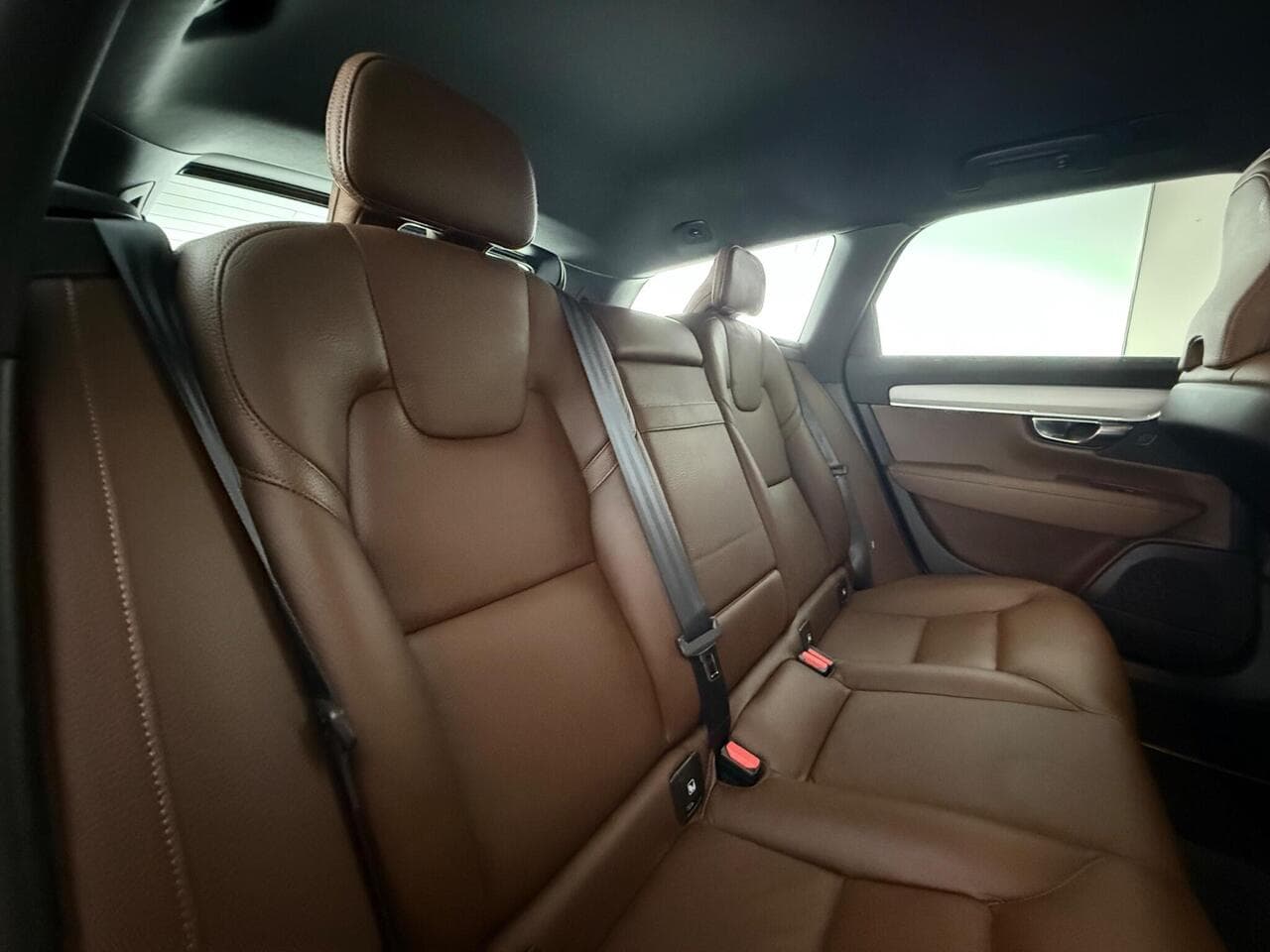 Volvo V90 thumbnail Seats Rear