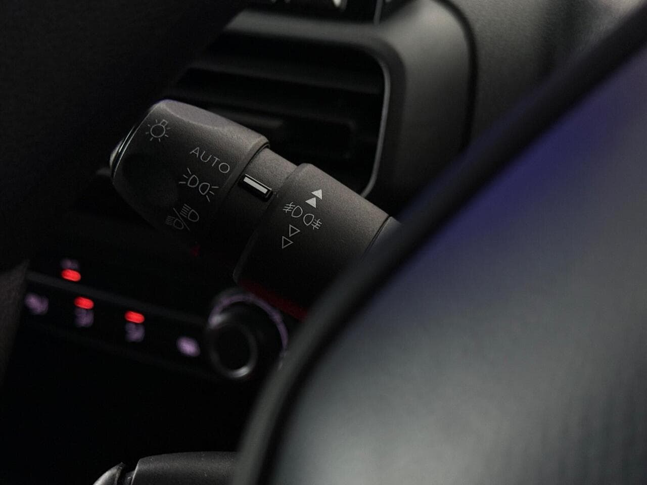 Peugeot Partner thumbnail Misc Controls