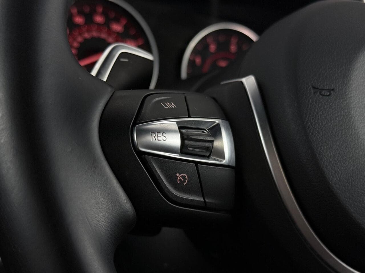 BMW 4 Series Gran Coupe thumbnail Misc Controls