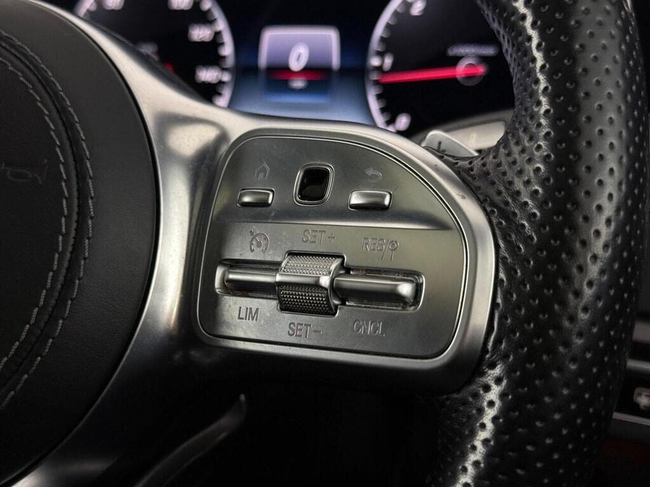 Mercedes-Benz S Class thumbnail Misc Controls