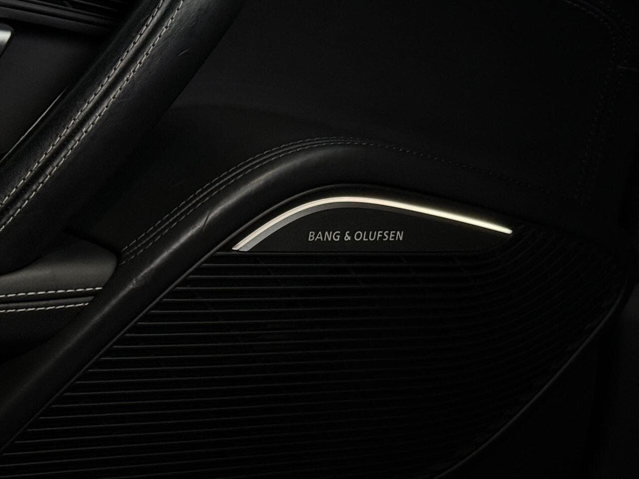 Audi R8 thumbnail Inconclusive