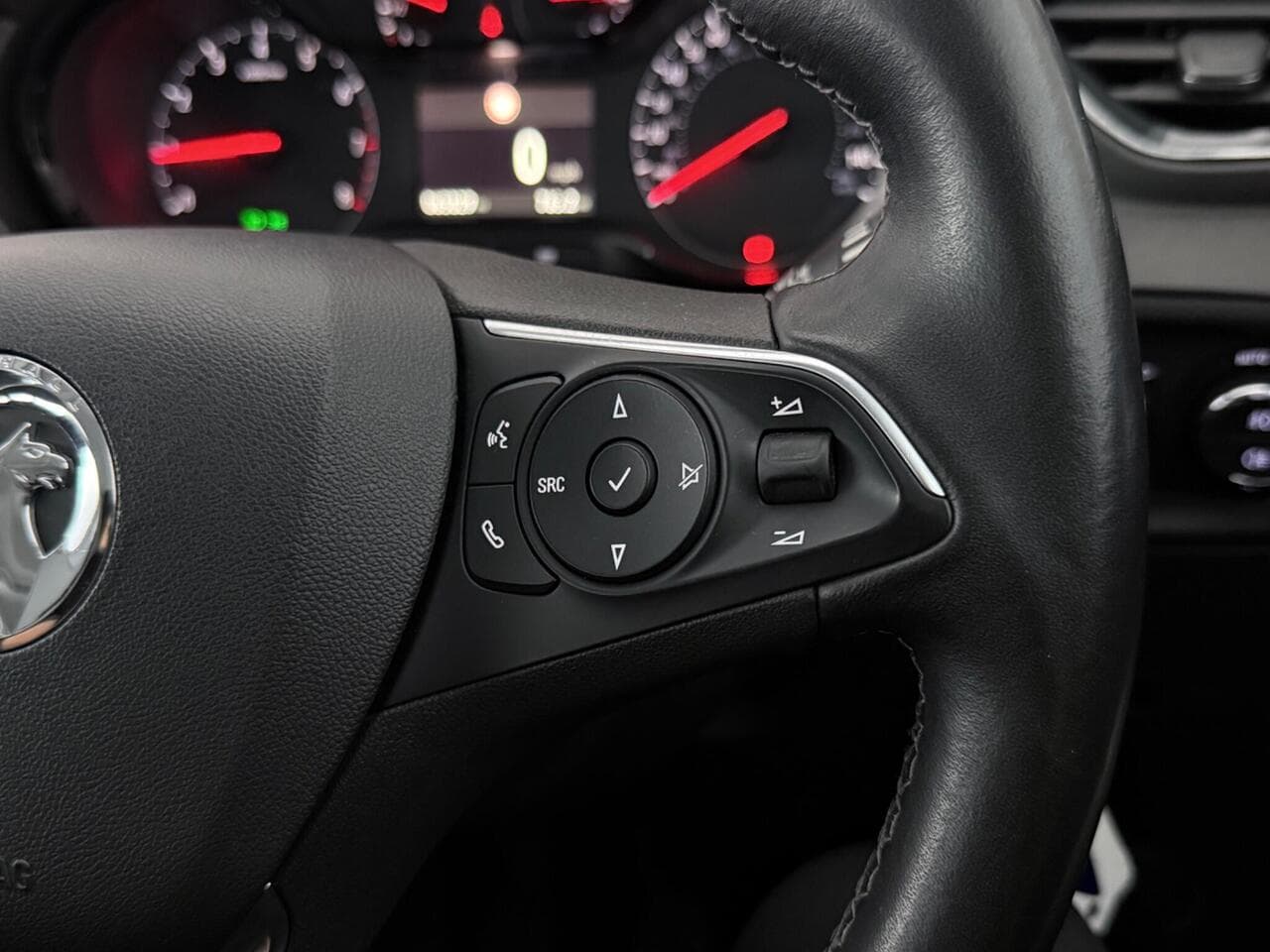 Vauxhall Grandland X thumbnail Misc Controls