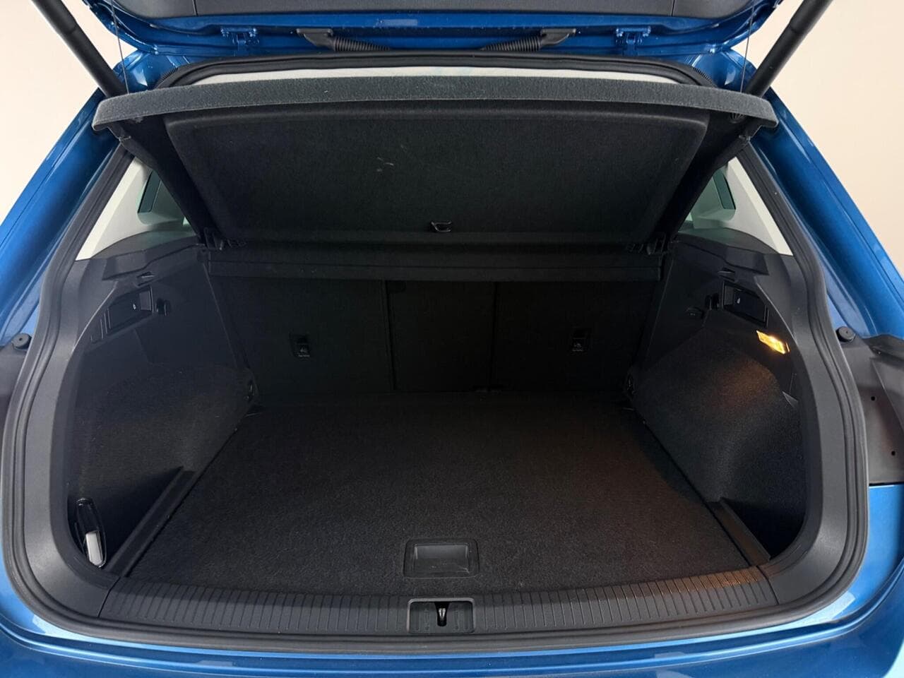 Volkswagen Tiguan thumbnail Boot