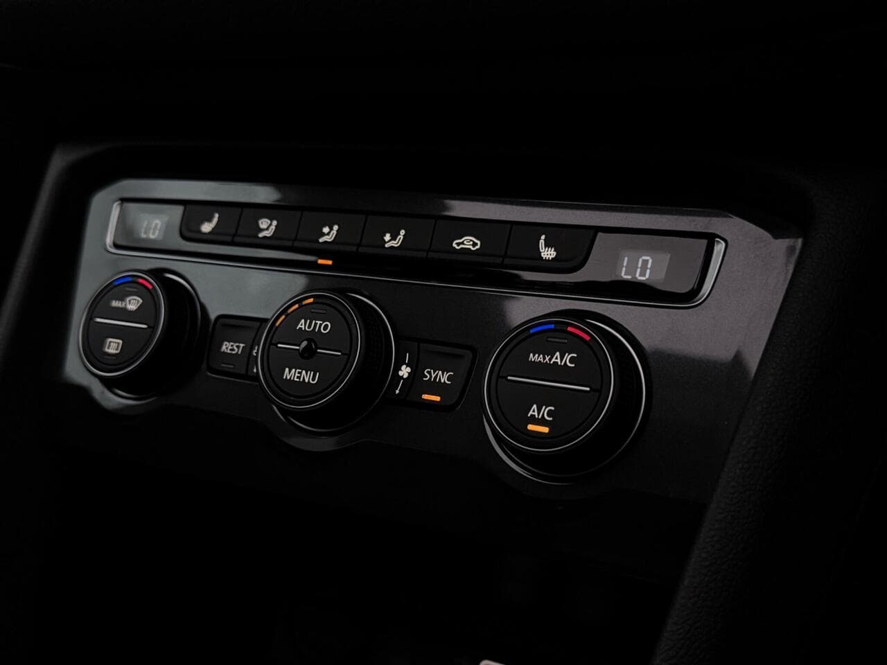 Volkswagen Tiguan Allspace thumbnail Misc Controls