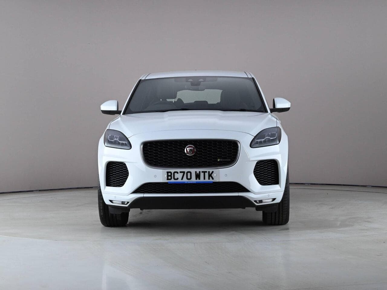 Jaguar E-PACE thumbnail Front