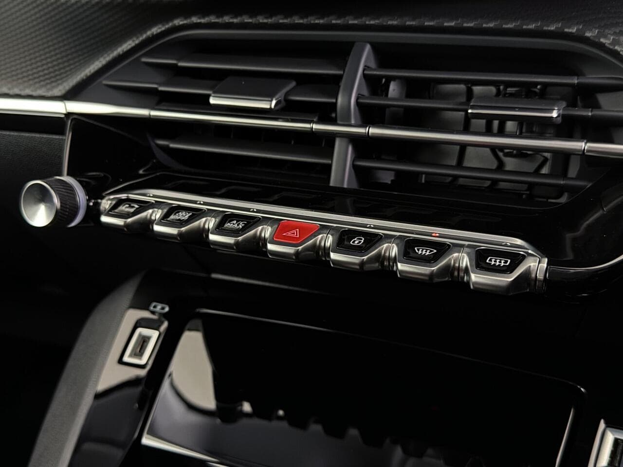 Peugeot 208 thumbnail Inconclusive