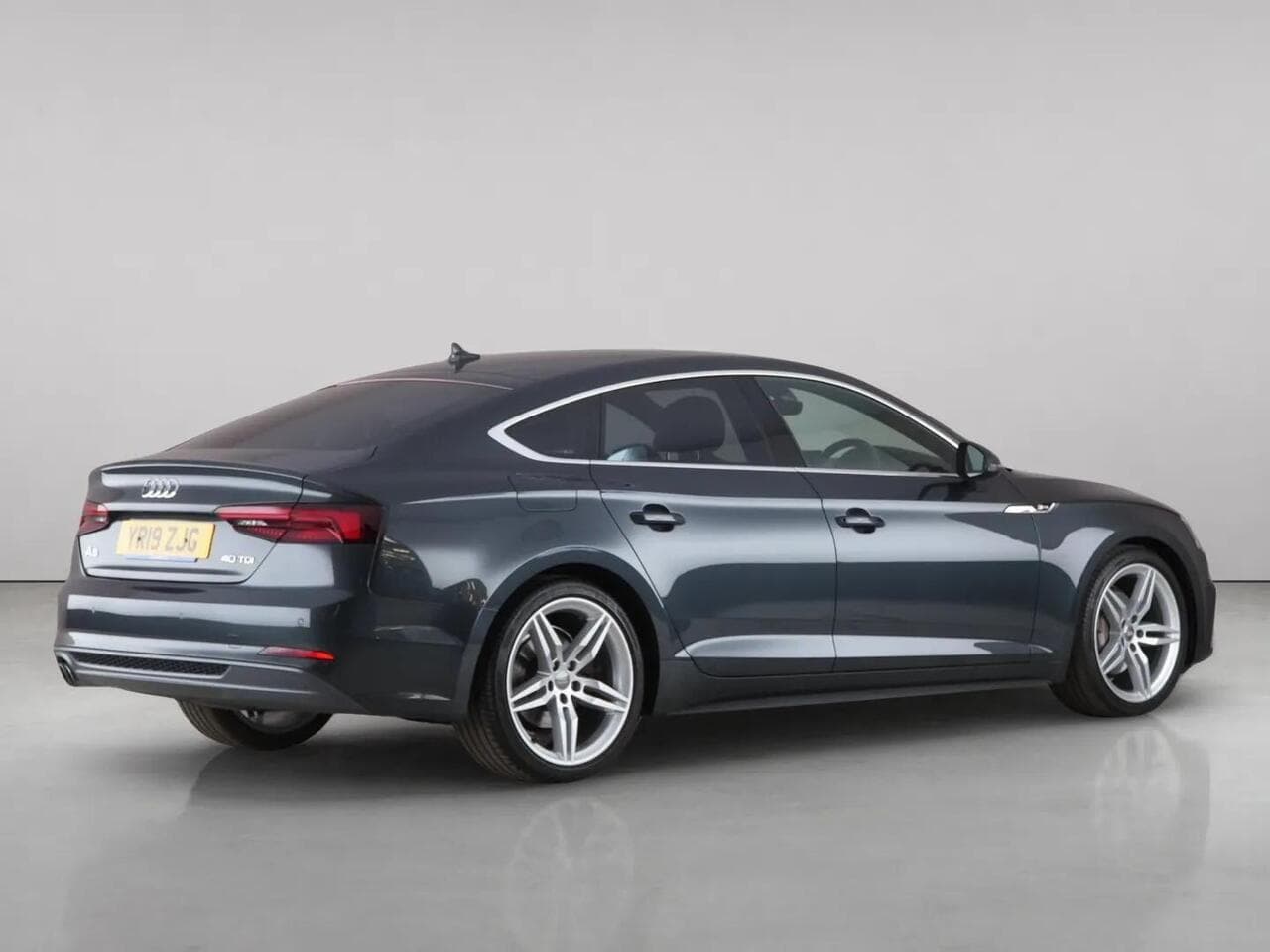 Audi A5 thumbnail Rear Right
