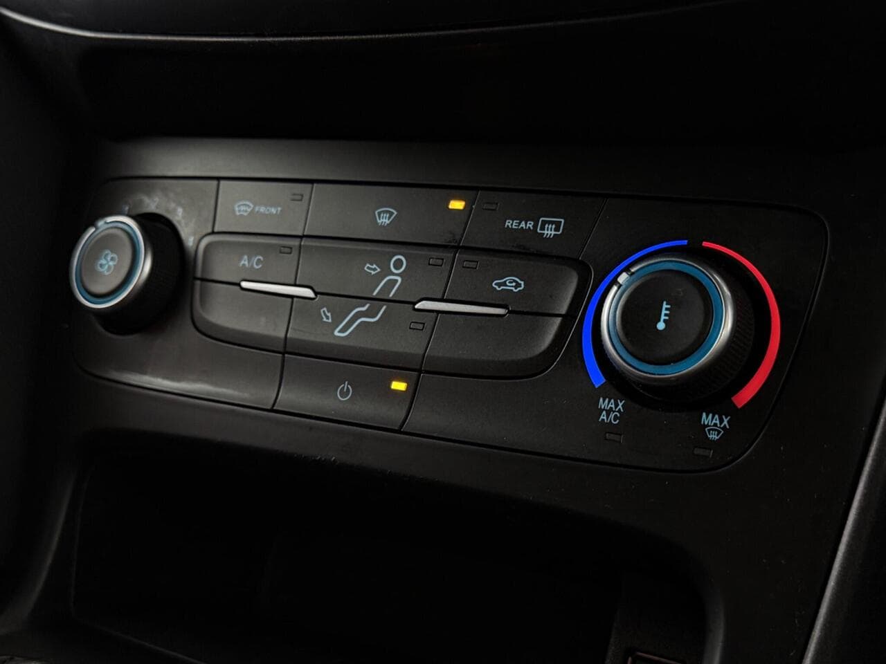 Ford Focus thumbnail Misc Controls