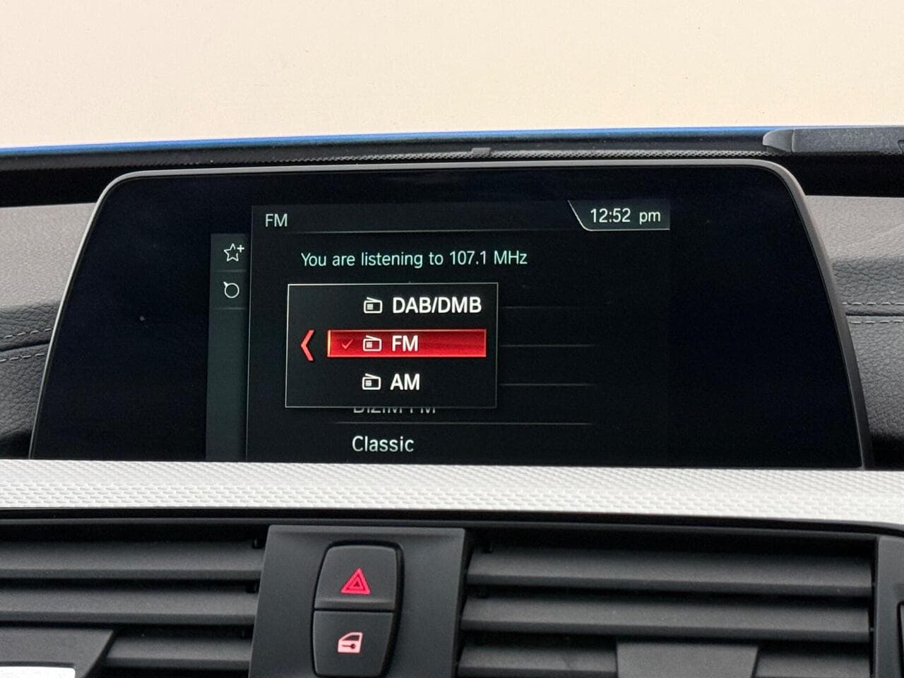 BMW 3 Series Gran Turismo thumbnail Infotainment System