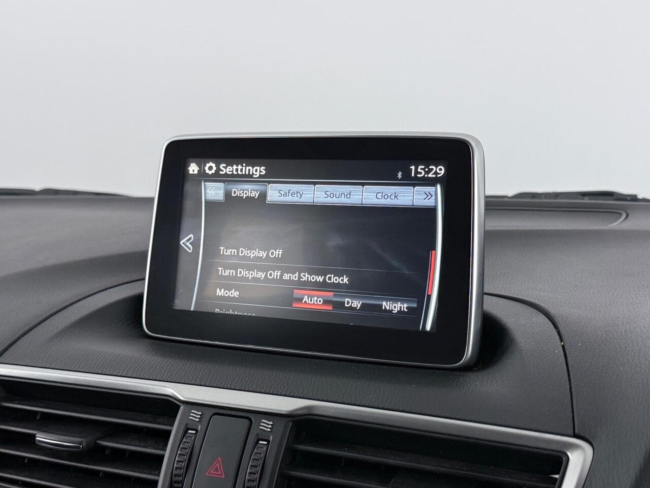 Mazda Mazda3 thumbnail Infotainment System