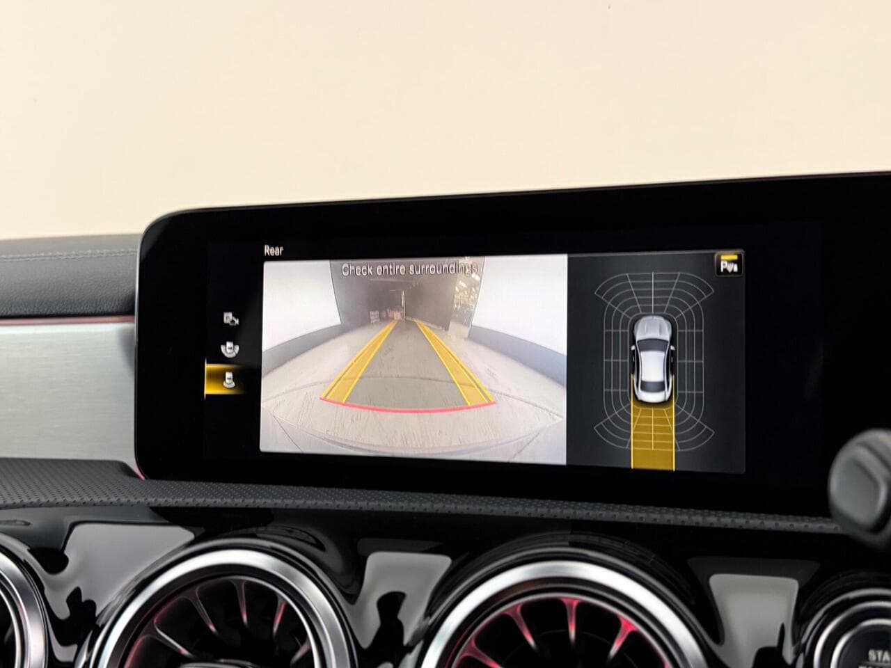 Mercedes-Benz CLA thumbnail Infotainment System