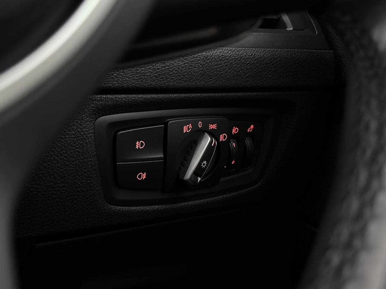 BMW 2 Series thumbnail Misc Controls
