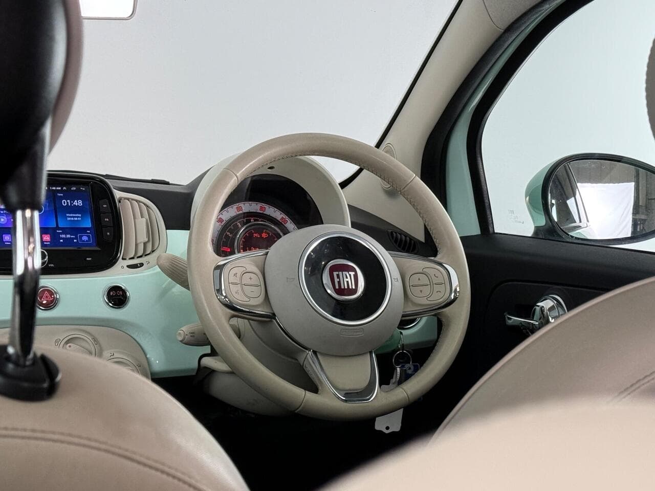 Fiat 500 thumbnail Interior Front