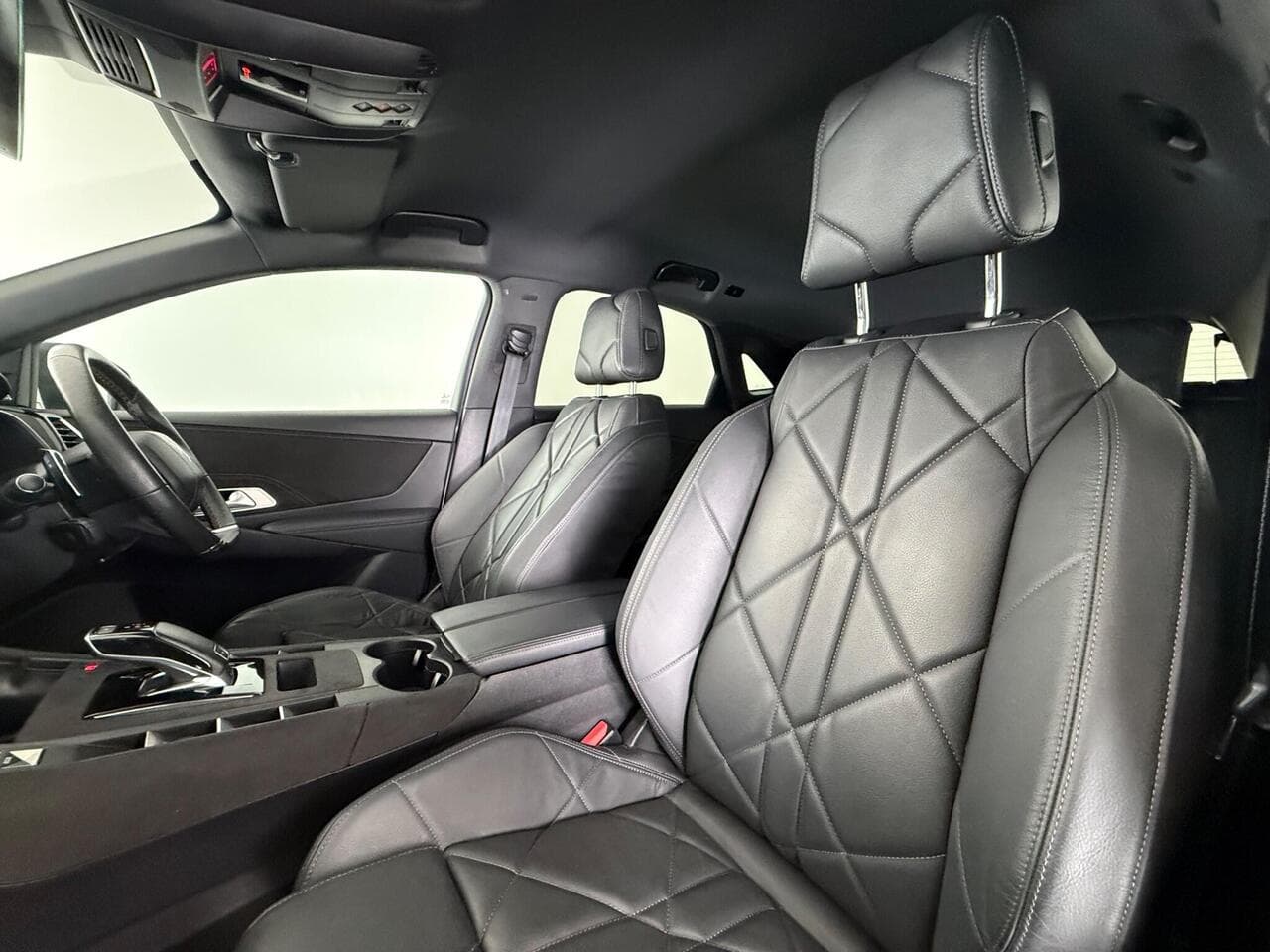 DS AUTOMOBILES DS 7 CROSSBACK thumbnail Seat Front Passenger