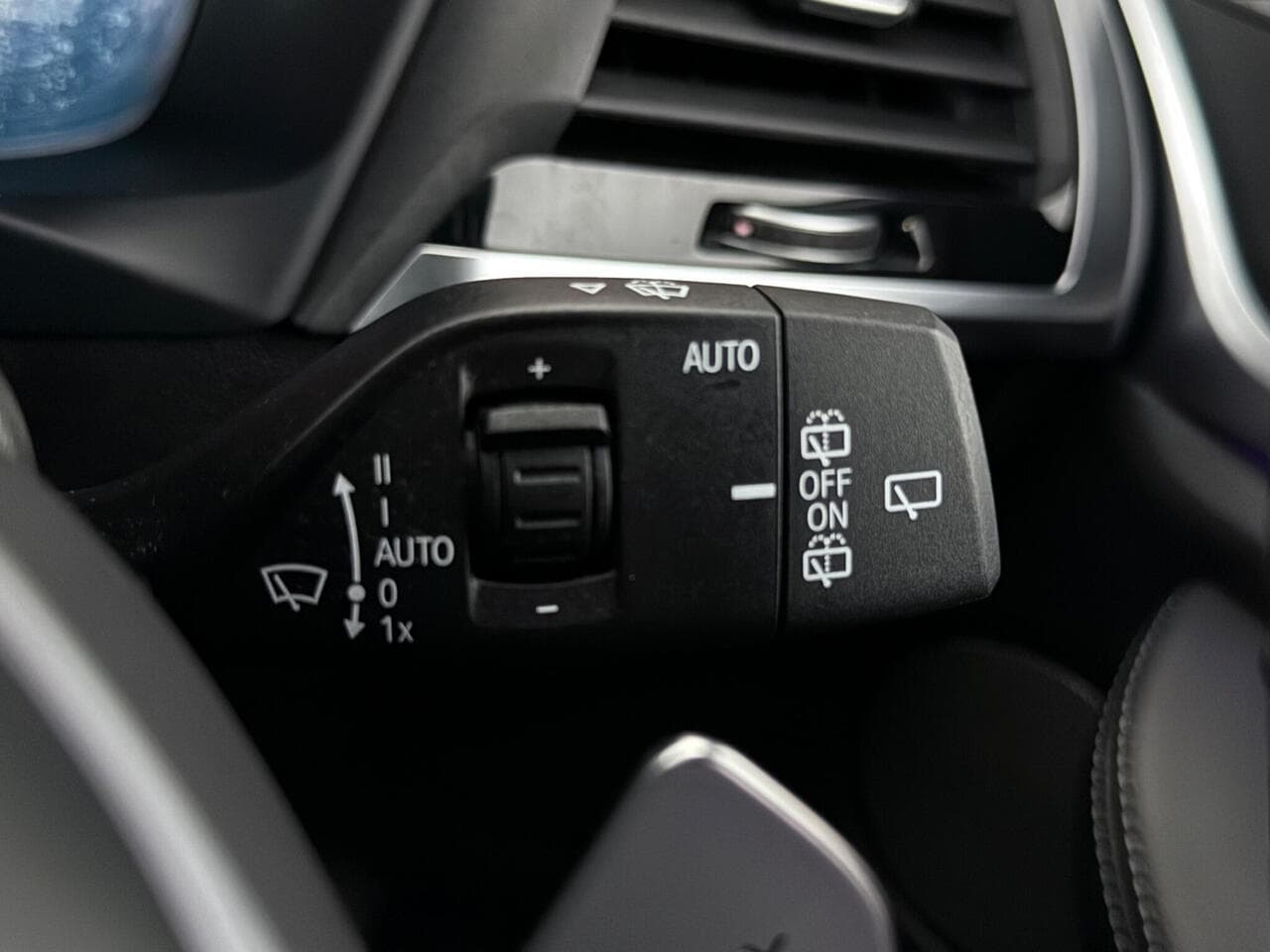 BMW X3 thumbnail Misc Controls
