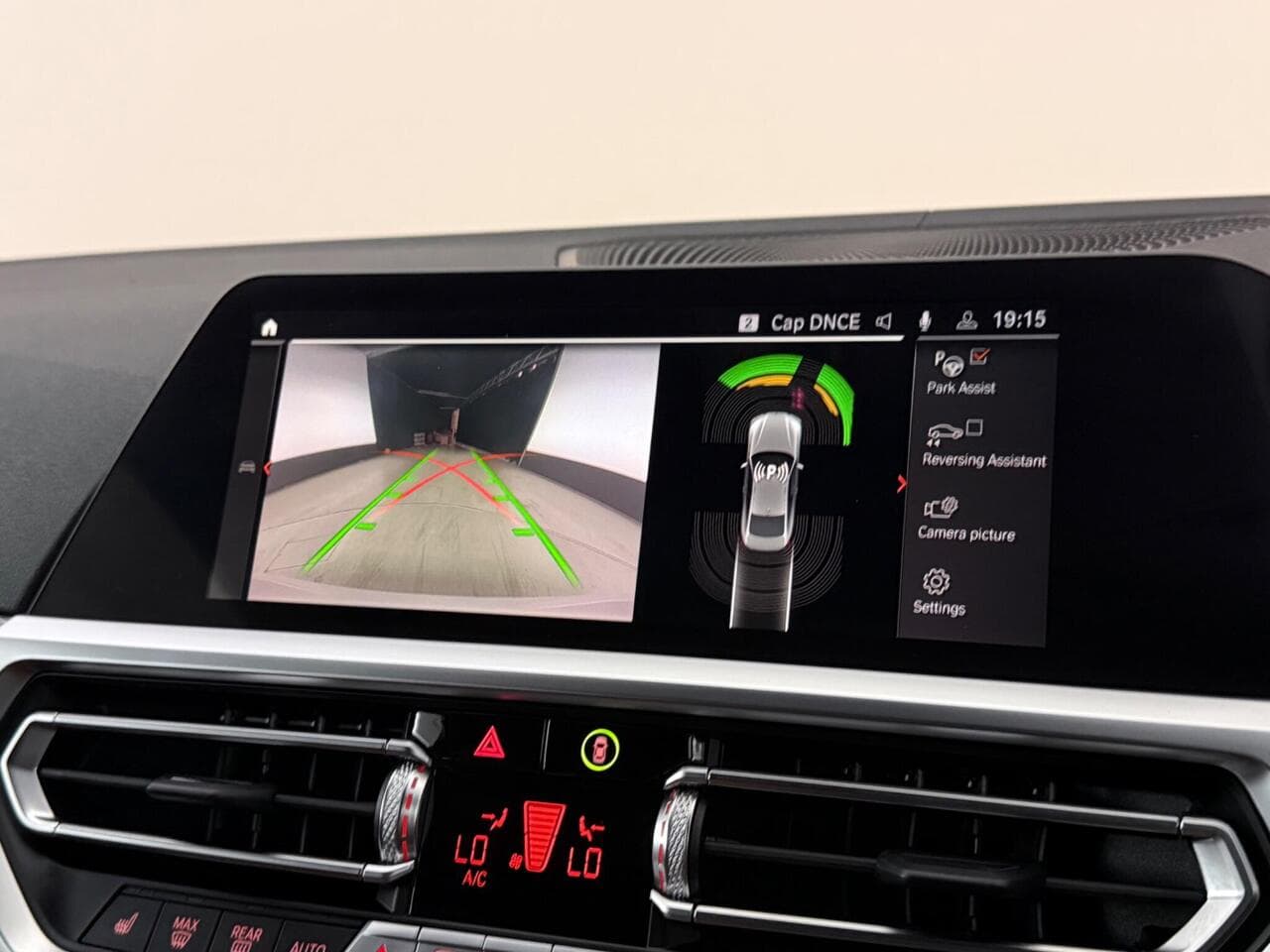 BMW 4 Series thumbnail Infotainment System