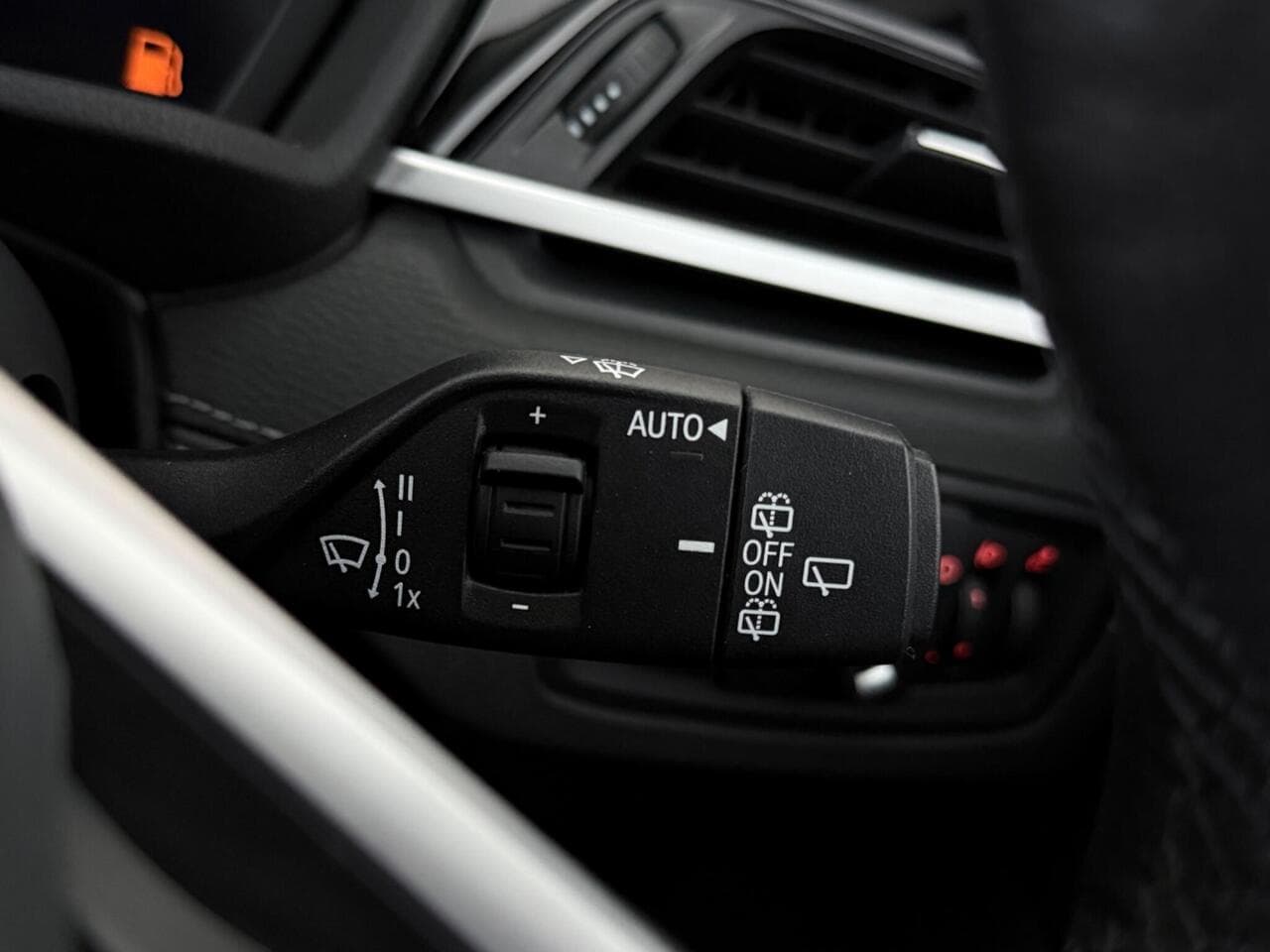 BMW X1 thumbnail Misc Controls