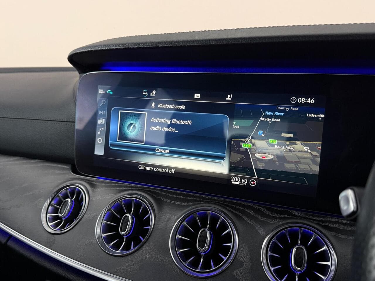 Mercedes-Benz CLS thumbnail Infotainment System