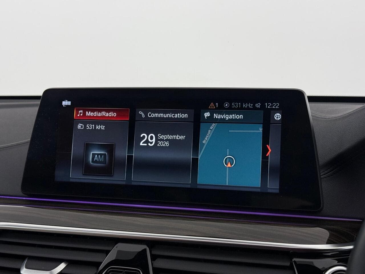 BMW 6 Series Gran Turismo thumbnail Infotainment System