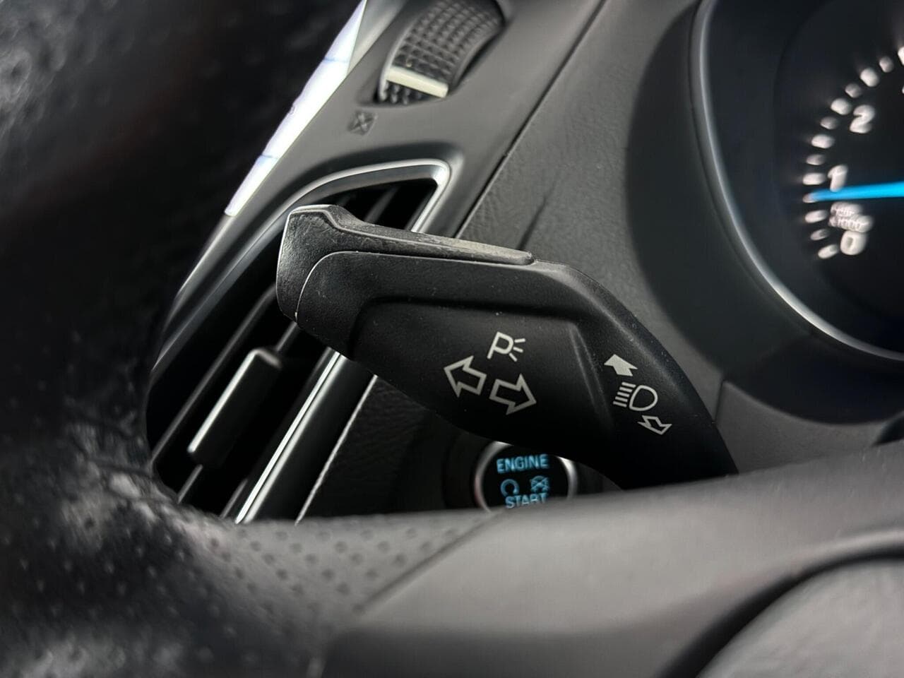 Ford Focus thumbnail Misc Controls