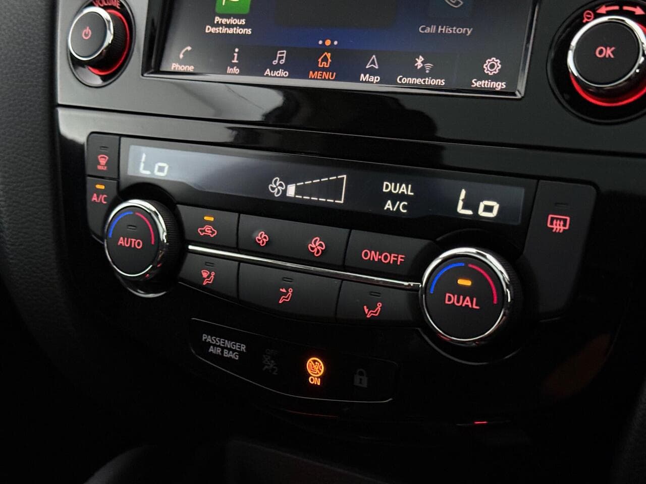 Nissan Qashqai thumbnail Infotainment System