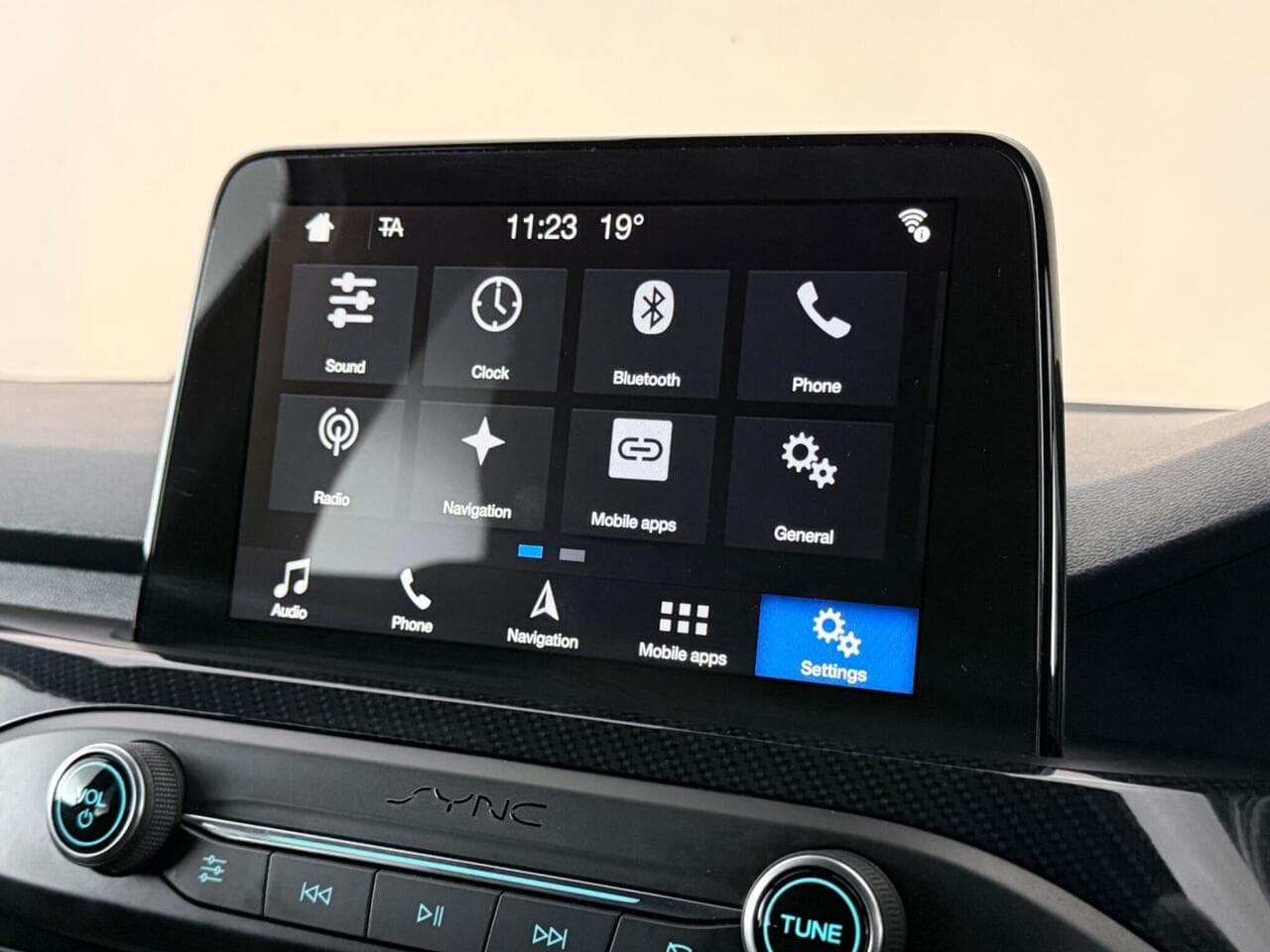 Ford Focus thumbnail Infotainment System