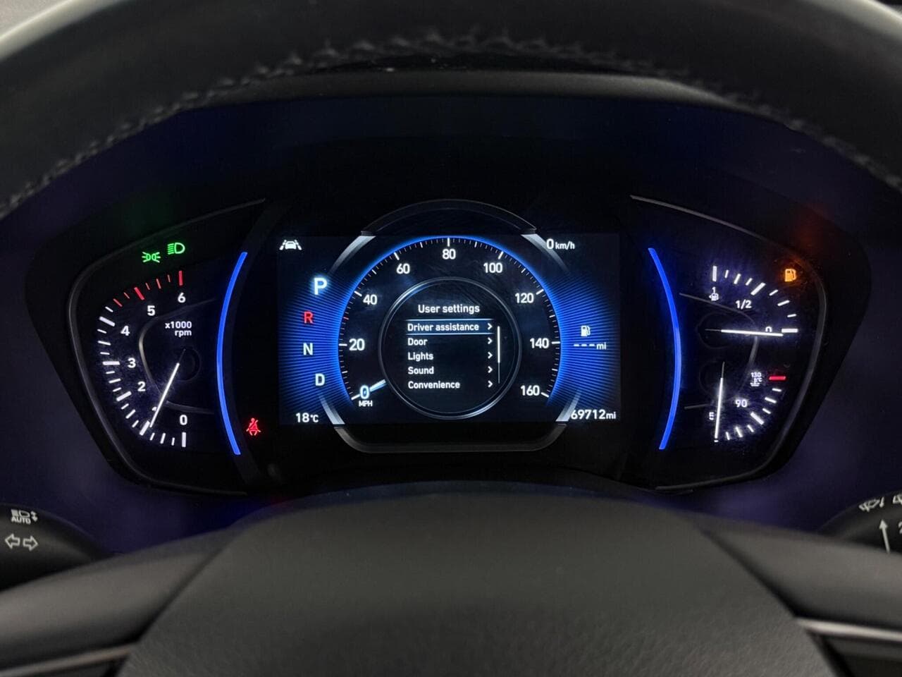 Hyundai Santa Fe thumbnail Driver Instruments