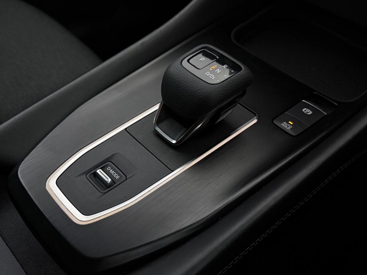 Nissan Qashqai thumbnail Misc Controls