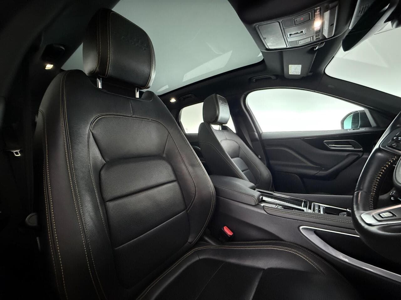 Jaguar F-PACE thumbnail Seat Driver