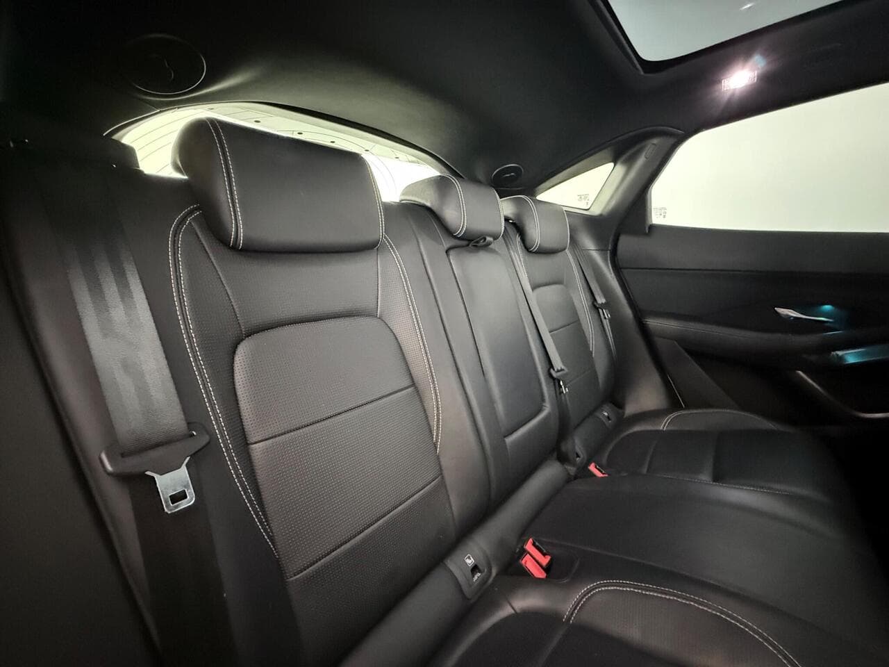 Jaguar E-PACE thumbnail Seats Rear