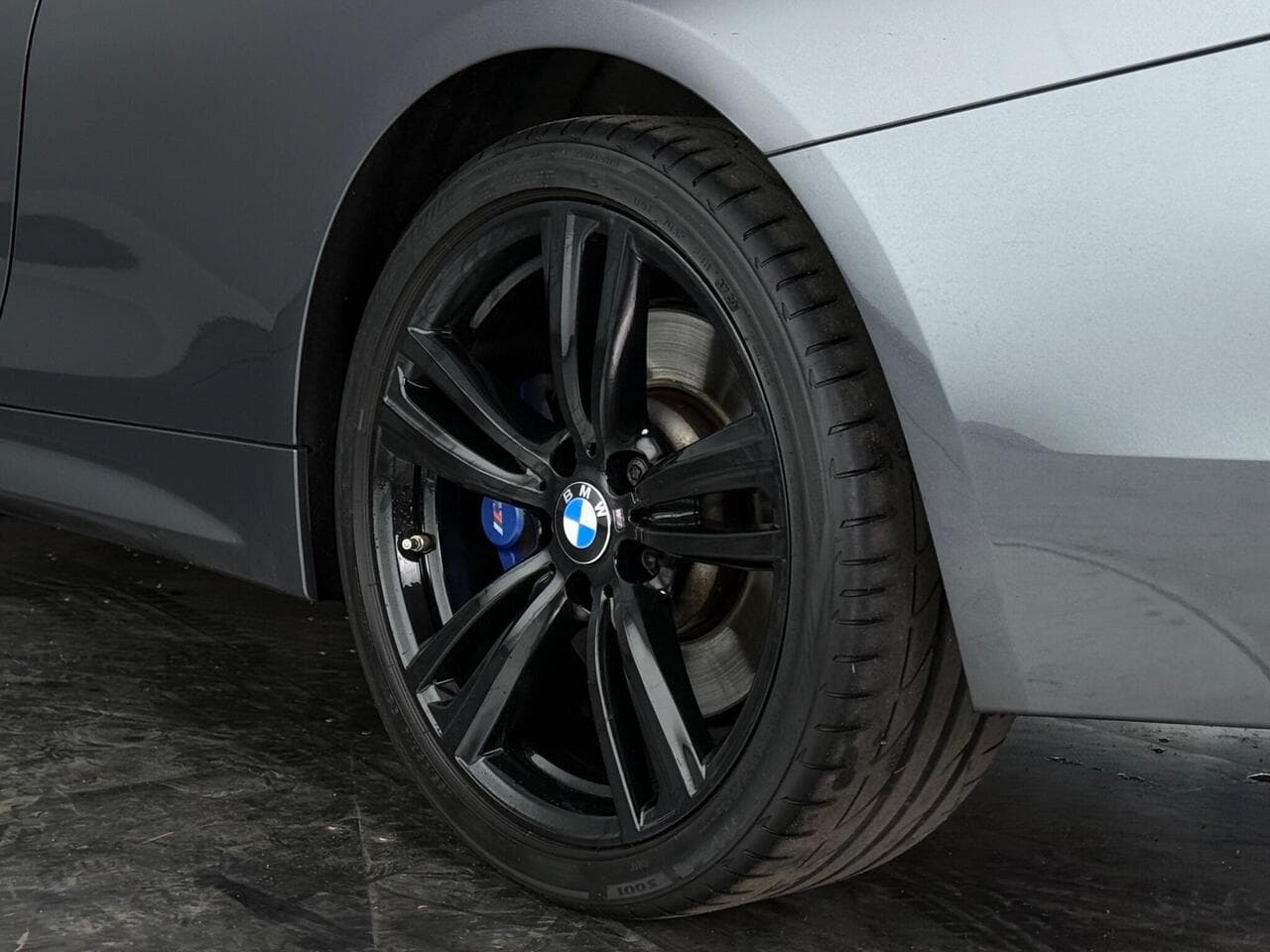 BMW 4 Series thumbnail Wheel