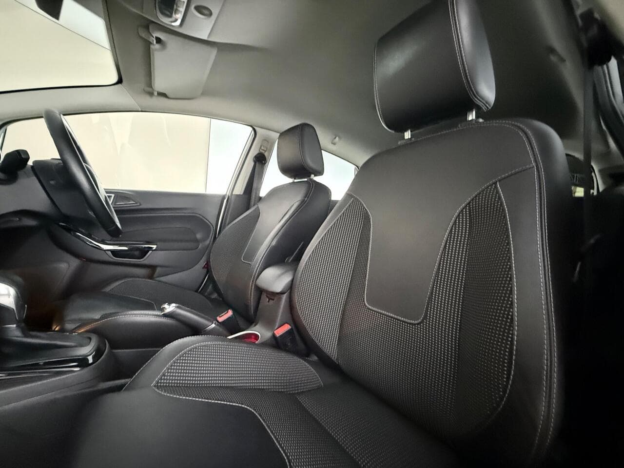 Ford Fiesta thumbnail Seat Front Passenger