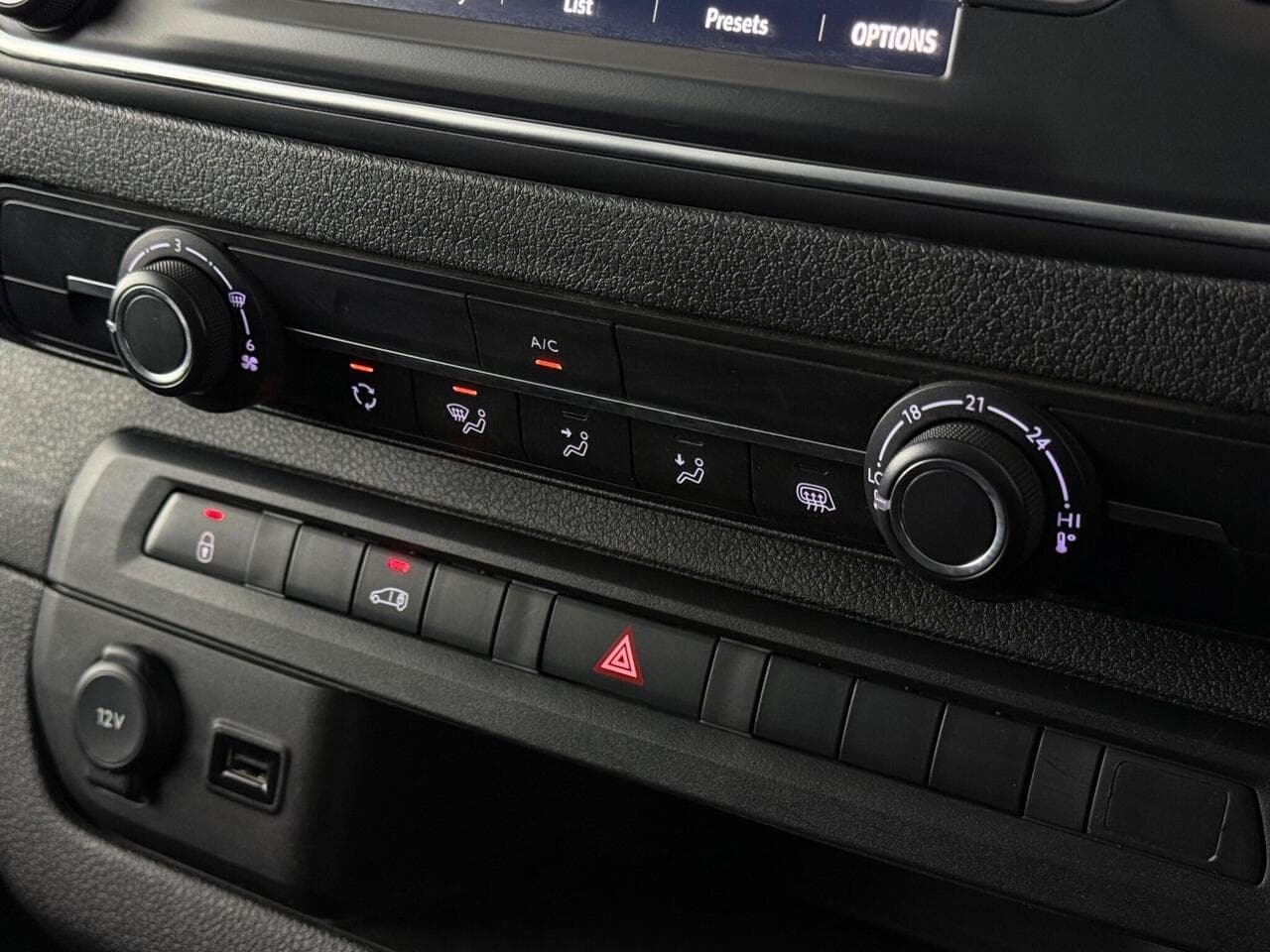 Vauxhall Vivaro thumbnail Misc Controls