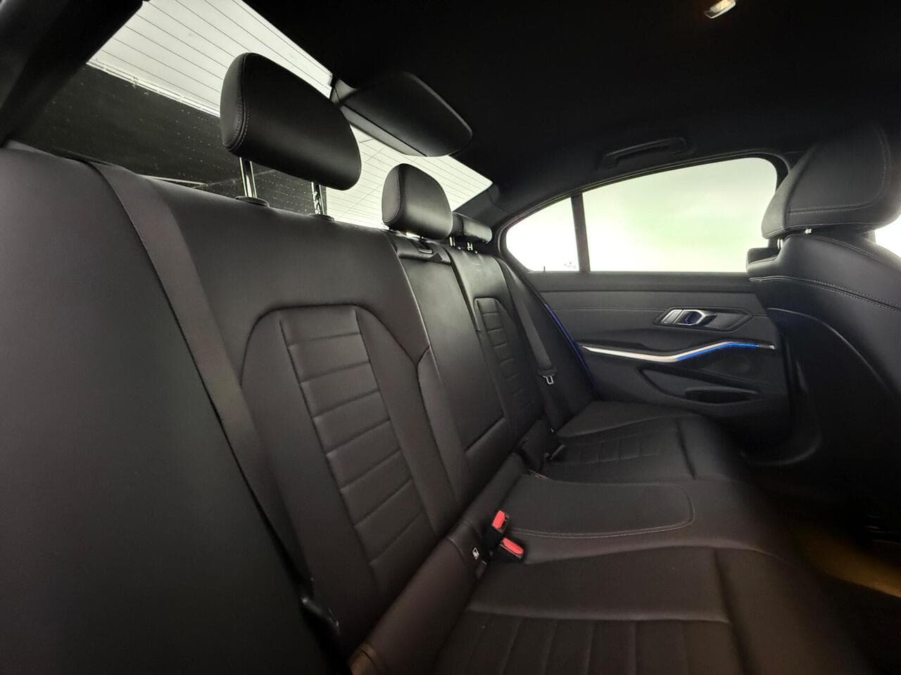 BMW 3 Series thumbnail Seats Rear