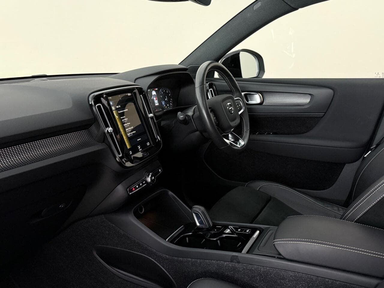 Volvo XC40 thumbnail Interior Front