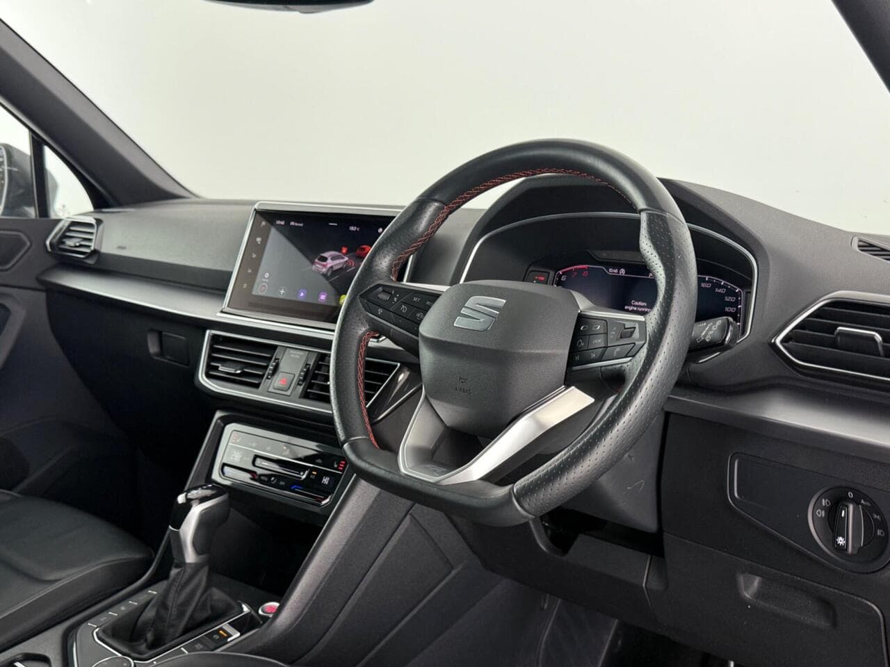 SEAT Tarraco thumbnail Interior Front