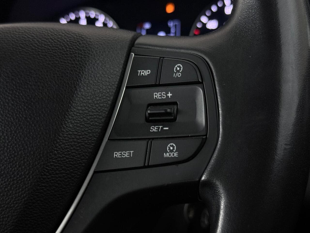 Hyundai i20 thumbnail Misc Controls