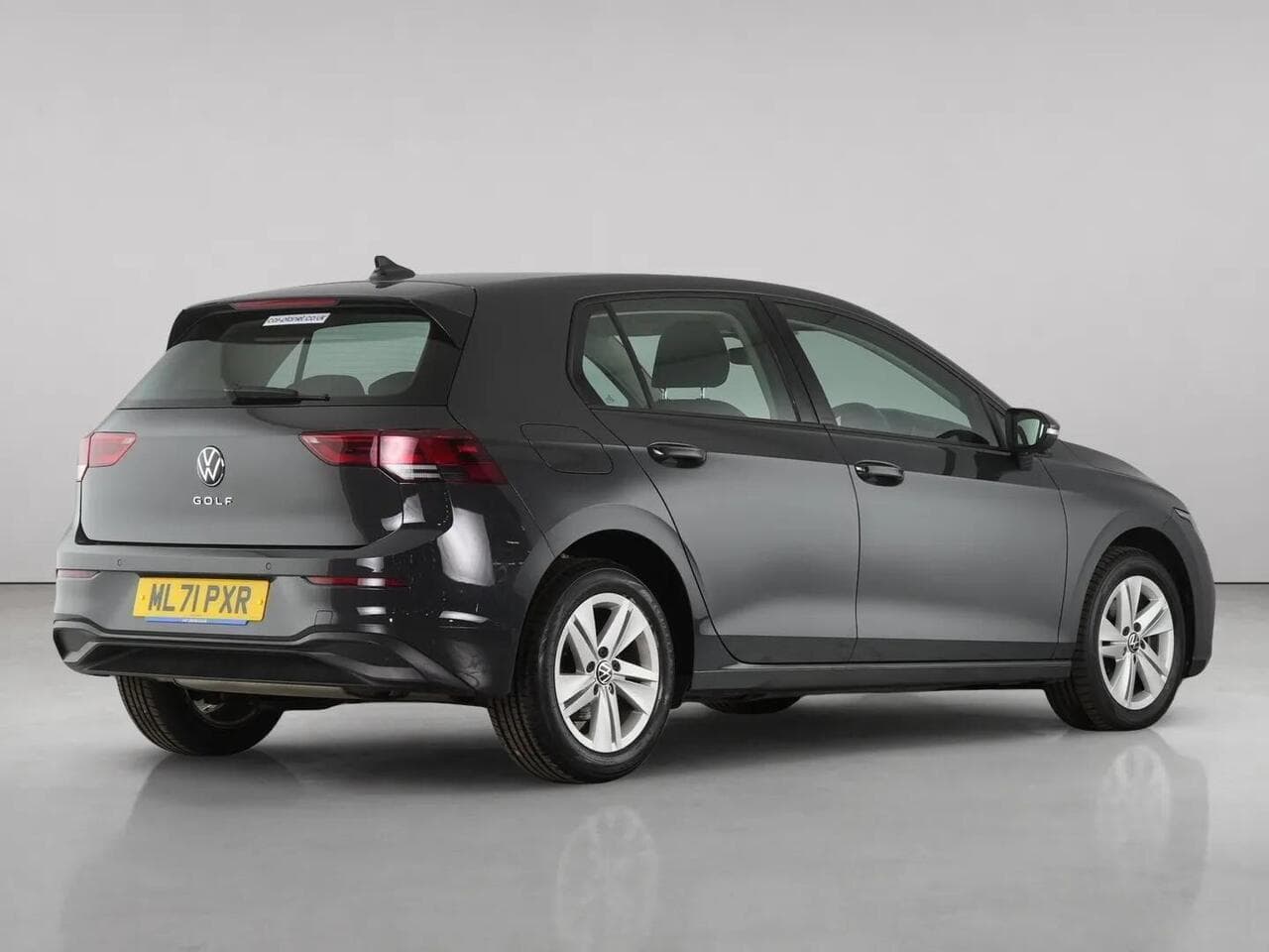 Volkswagen Golf thumbnail Rear Right